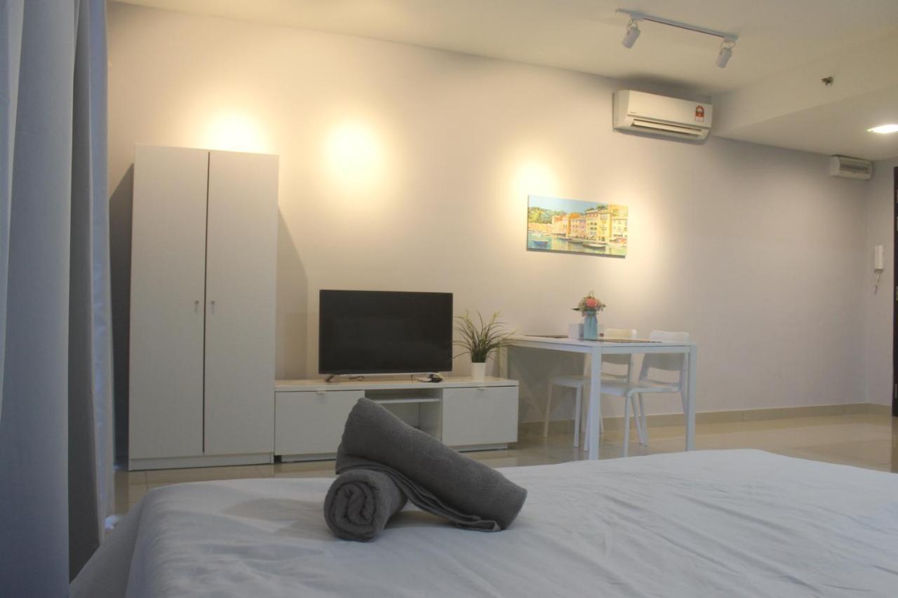 Vivian'S Studio Trefoil Setia Alam Shah Alam Exteriör bild